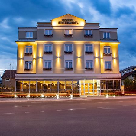 Hotel Resurs بودغوريتْسا المظهر الخارجي الصورة